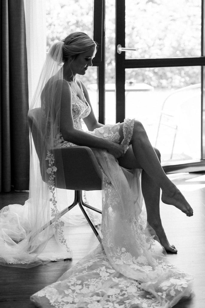 Freie Trauung auf Landgut Stüttem Hochzeitsfots mit Romy & Mike traumhafte Open Air Hochzeit mit Getting Ready Shooting 06