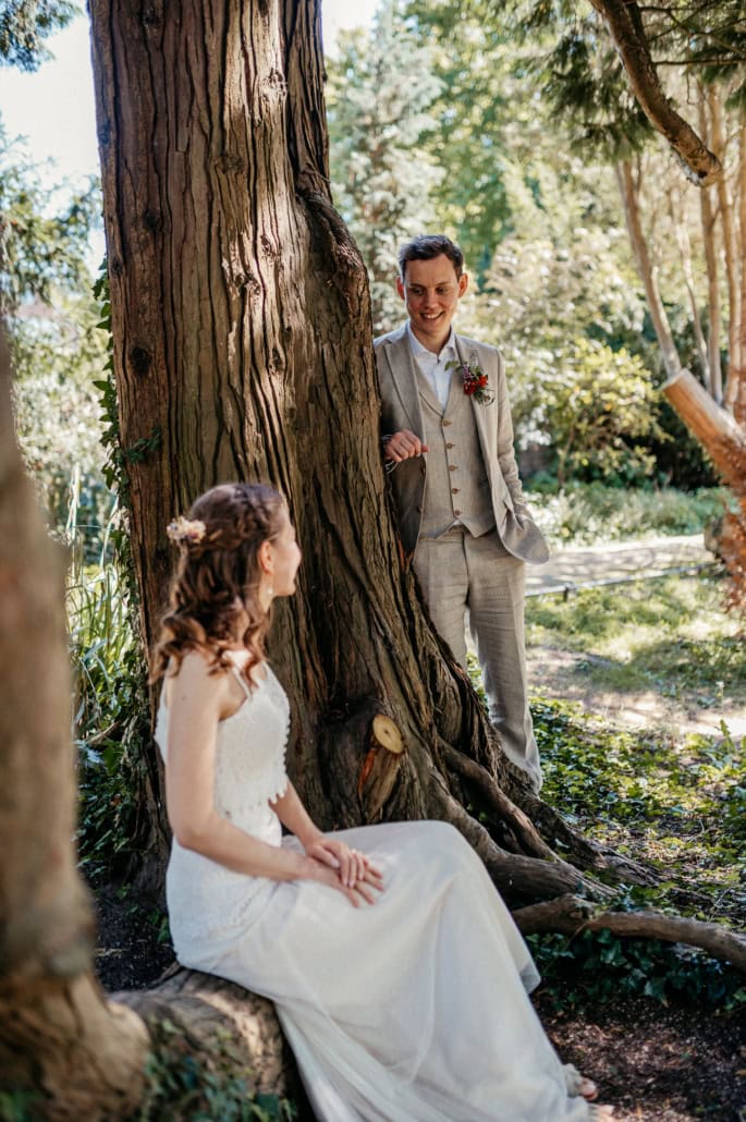 Your Wedding Story ✔️ - „Euer Tag vergeht – Eure Geschichte bleibt.“ "Liebe besteht nicht darin, dass man einander ansieht, sondern dass man gemeinsam in die gleiche Richtung blickt." Antoine de Saint-Exupéry Your Wedding Story Wir sind Your Wedding Story – ein Team aus leidenschaftlichen Fotografinnen, das Hochzeiten mit Herz, Gefühl und einem Auge für das Besondere begleitet. Sabrina, Hannah, - Your Wedding Story -  Dein Hochzeitsfotograf - Dein Fotograf photoart hübner in Deiner Nähe