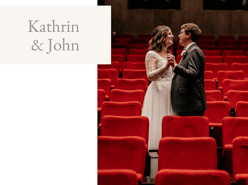 Your Wedding Story ✔️ - „Euer Tag vergeht – Eure Geschichte bleibt.“ "Liebe besteht nicht darin, dass man einander ansieht, sondern dass man gemeinsam in die gleiche Richtung blickt." Antoine de Saint-Exupéry Your Wedding Story Wir sind Your Wedding Story – ein Team aus leidenschaftlichen Fotografinnen, das Hochzeiten mit Herz, Gefühl und einem Auge für das Besondere begleitet. Sabrina, Hannah, - Your Wedding Story -  Dein Hochzeitsfotograf - Dein Fotograf photoart hübner in Deiner Nähe